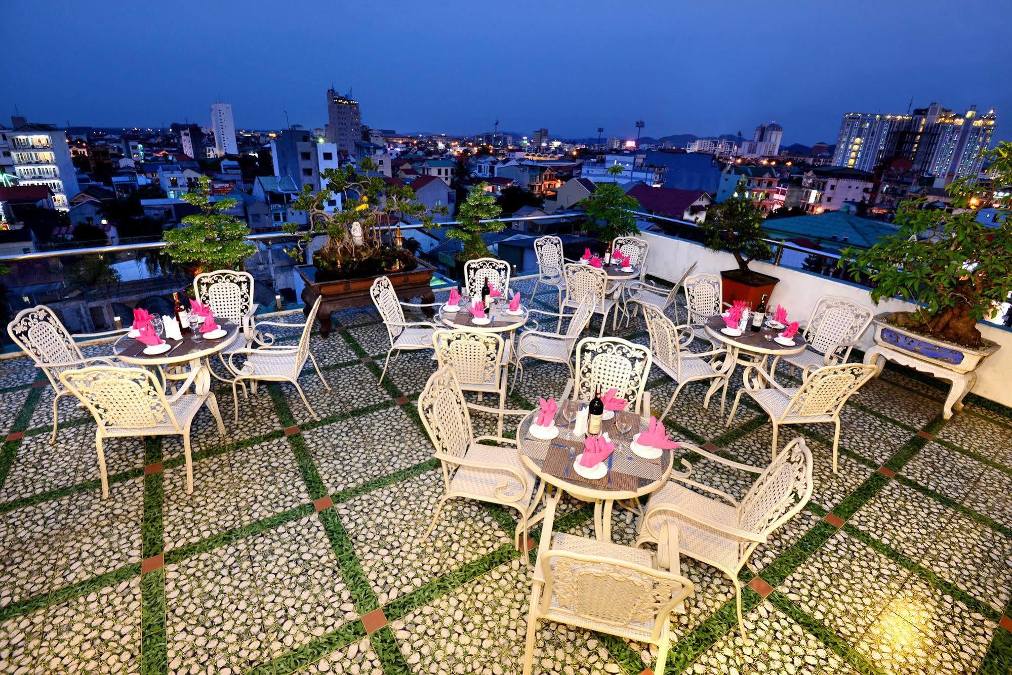 Thanh Lich Hue Hotel Bagian luar foto